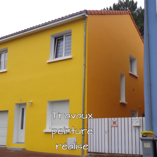 Photo peinture cette maison bi-couleur situé à Bouguenais